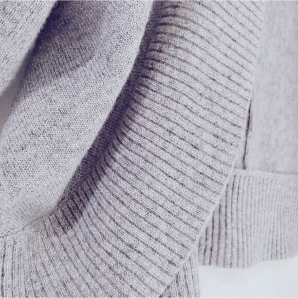 Vintage Y2K Banana Republic Italian Cashmere/Wool Open Cropped Curved Shrug - Picture 7 of 8